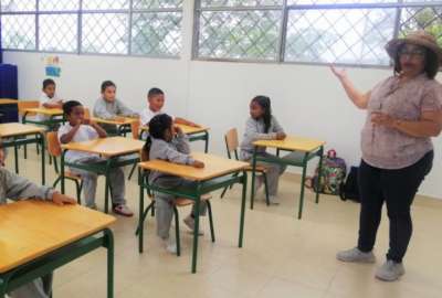 El 22 de agosto de 2023, 1,8 millones de estudiantes regresan a las aulas de clases en r&eacute;gimen Sierra-Amazonia