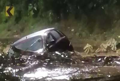 Las intensas lluvias que cayeron en la v&iacute;a provocaron el cierre de la carretera Ba&ntilde;os Puyo. 