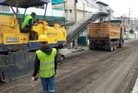 En Quito contin&uacute;a con los trabajos del Plan Intensivo de Rehabilitaci&oacute;n Vial en 2023. (En la foto, los trabajos en la av. Gaspar de Carvajal). 