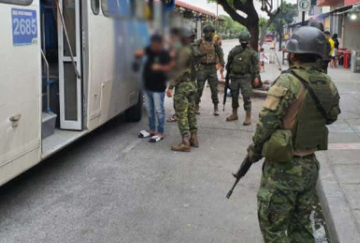 En el hecho se registró otros incidentes con medios de comunicación. 