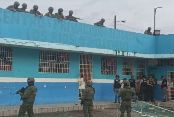 Actualmente, las Fuerzas Armadas colaboran en el control de las c&aacute;rceles.