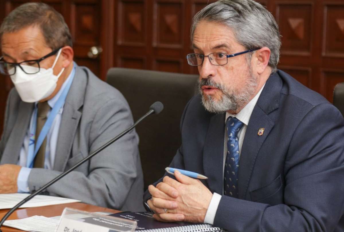 El ministro José Ruales confirmó que se agregó medicación para tratamientos oncológicos y de hemofilia. 