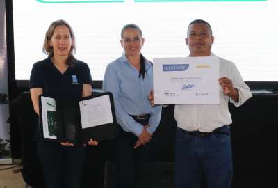 Comuneros de poblaciones ind&iacute;genas recibieron t&iacute;tulos de tierras