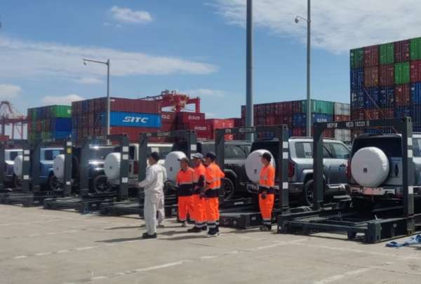 En el puerto de Taicang salen productos como carros ensamblados hacia Latinoam&eacute;rica. 