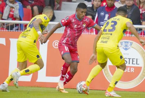 El Nacional empata sin goles con Universidad Cat&oacute;lica