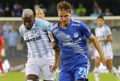 Divisi&oacute;n de honores para el Emelec y el Guayaquil City.