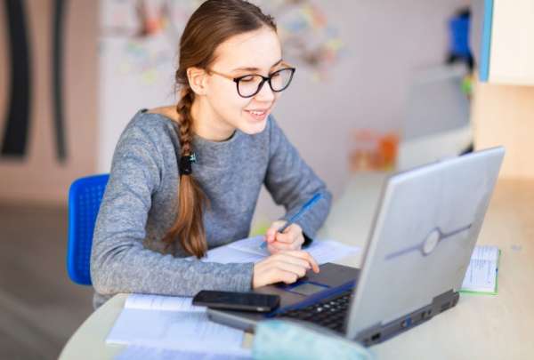 La importancia de la ergonom&iacute;a visual en el regreso a clases