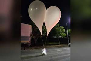 Corea del Norte envi&oacute; globos gigantes con basura hacia Corea del Sur.