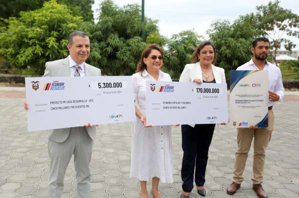 A trav&eacute;s del proyecto &ldquo;Mi Casa Mi Desarrollo&rdquo;, el Gobierno y la Conafips entregar&aacute; cr&eacute;ditos para financiar la adquisici&oacute;n, construcci&oacute;n y remodelaci&oacute;n de viviendas en Manab&iacute;.
