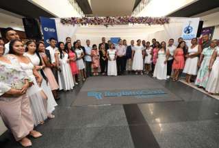 Guayaquil: Matrimonio colectivo uni&oacute; la vida de 20 parejas