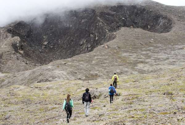 El cr&aacute;ter del volc&aacute;n Guagua Pichincha est&aacute; prohibido para turistas por la actividad del lugar. 