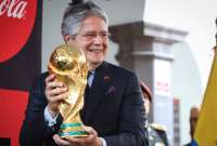 El trofeo de la Copa del Mundo est&aacute; en Ecuador y se exhibe en Quito