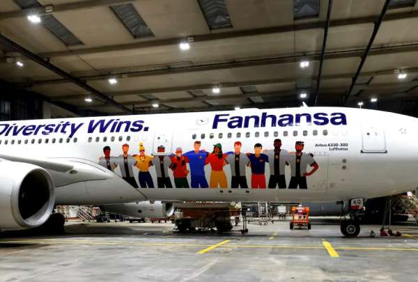 Avi&oacute;n de Lufthansa que trasladar&aacute; a la selecci&oacute;n alemana lucir&aacute; eslogan 'DiversityWins'