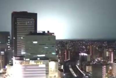 C&aacute;mara de seguridad graba luminosidades durante el terremoto de Jap&oacute;n