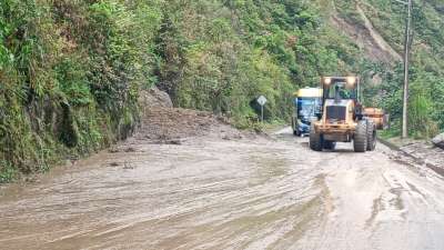 Lluvias incrementan los caudales r&iacute;os de la sierra; varias v&iacute;as est&aacute;n afectadas