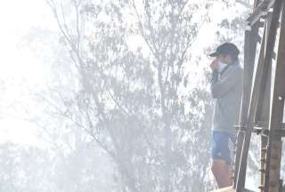 55 personas recibir&aacute;n kits para cuatro d&iacute;as por incendio forestal en Quito