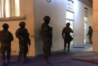 Enfrentamientos en Sucumb&iacute;os dejan un militar muerto y varios heridos