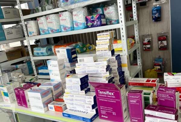 La Agencia Nacional de Regulaci&oacute;n, Control y Vigilancia Sanitaria (Arcsa) realiz&oacute;  un operativo en una farmacia ubicada en San Pedro de Pelileo, Tungurahua.