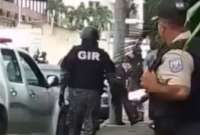 Agentes se trasladaron a Pascuales para investigar el ataque.