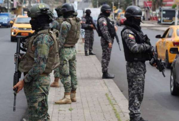 El presidente Daniel Noboa se&ntilde;al&oacute; que liderar&aacute; las acciones de seguridad desde Manta (Manab&iacute;) y Guayaquil (Guayas). Manta ser&aacute; centro de operaciones de Fuerzas Armadas y Polic&iacute;a Nacional. 