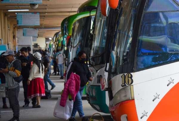 El Municipio de Cuenca socializa la construcci&oacute;n de una terminal al sur de la ciudad. El proyecto no cuenta con el respaldo de todos los moradores del sector de Narancay, sitio en el que se emplaza el proyecto. 