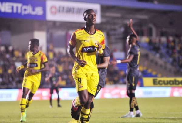 Allen Obando anot&oacute; un gol en la victoria sobre Libertad