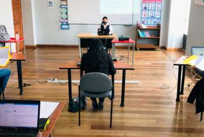 Miles de docentes en EE.UU. demandan m&aacute;s fondos para escuelas p&uacute;blicas