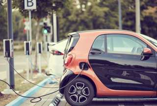 Venta de veh&iacute;culos h&iacute;bridos y el&eacute;ctricos subi&oacute; entre enero y agosto