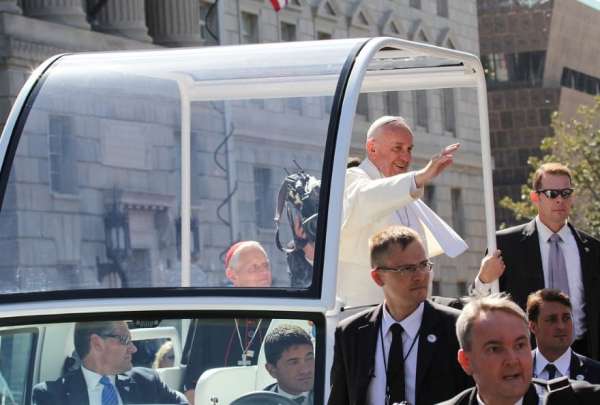 El papa Francisco fue operado este mi&eacute;rcoles 7 de junio.