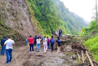 Deslizamiento provoca cierre de un tramo de la v&iacute;a Macas-Riobamba