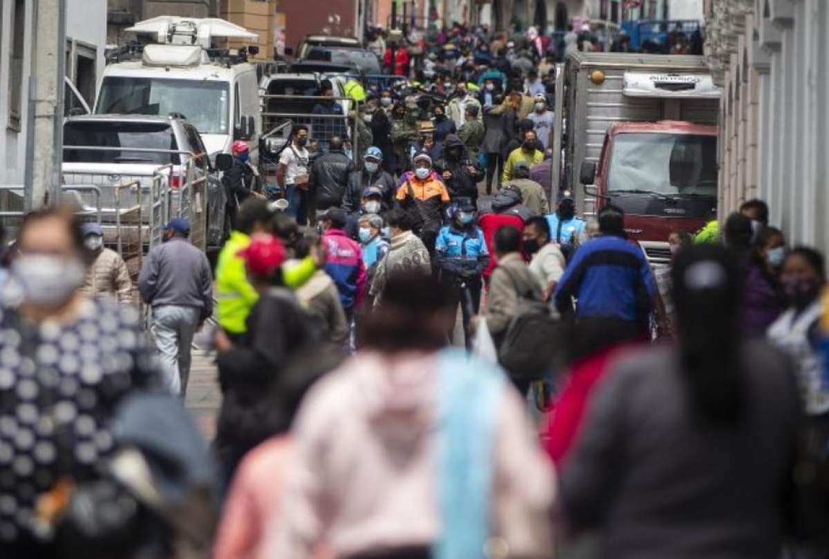 Filas para votar, un suplicio para la población