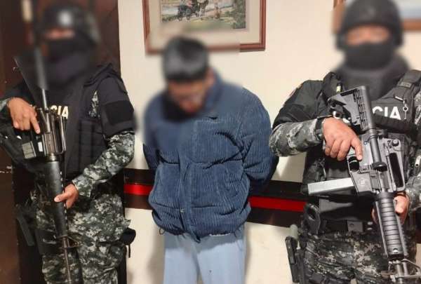El operativo en Cuenca dej&oacute; como resultado la detenci&oacute;n de ocho personas.