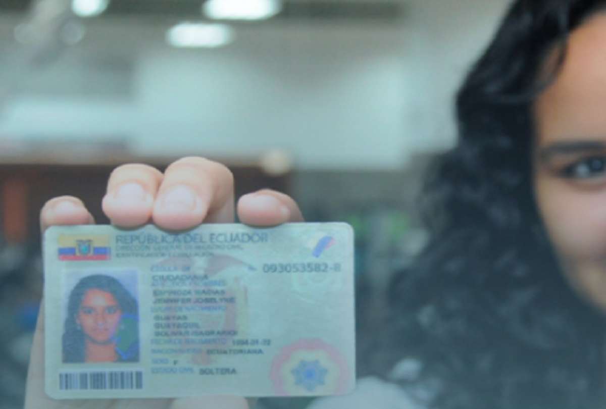 El Registro Civil de Ecuador, extendió su horario de atención hasta el domingo, 21 de abril de 2024, debido al Referéndum y Consulta Popular.