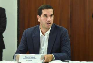 Roberto Luque pedir&aacute; examen a la Contralor&iacute;a por contrato de alquiler de barcazas
