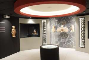 El museo recopila piezas de las culturas del Ecuador desde hace m&aacute;s de 4.000 a&ntilde;os.