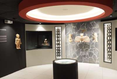 El museo recopila piezas de las culturas del Ecuador desde hace m&aacute;s de 4.000 a&ntilde;os.