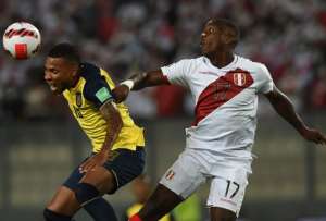 Ayrton Preciado sufri&oacute; una refractura de la tibia