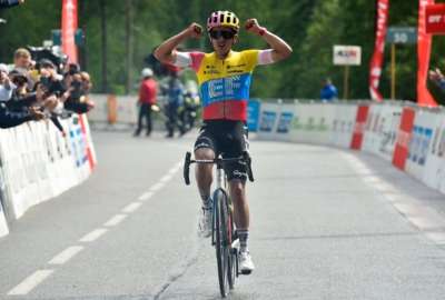 Richard Carapaz se llev&oacute; el primer lugar de la Mercan'Tour Classic Alpes-Maritimes, 