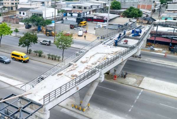 La construcci&oacute;n de los tres puentes de la avenida Narcisa de Jes&uacute;s finalizar&iacute;a en el segundo semestre de 2024. 
