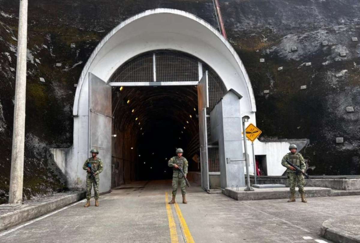 El presidente Daniel Noboa dispuso reforzar la seguridad en las hidroeléctricas más importantes. 
