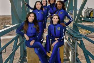 Katty Perry viaja al espacio y las im&aacute;genes son impresionantes
