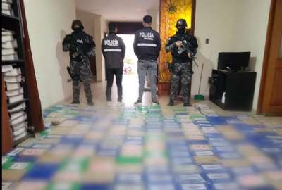 La Polic&iacute;a Nacional incaut&oacute; cerca de 719 kilos de droga camuflados en una lancha.&nbsp;