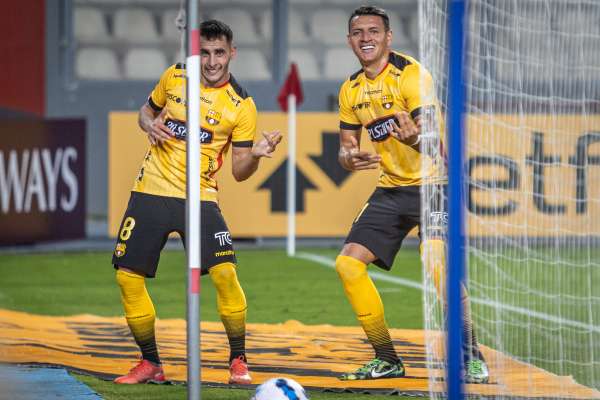 Gol de Emmanuel Mart&iacute;nez fue elegido como el mejor gol de la semana en Libertadores