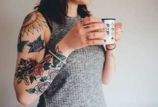 Estigmatofilia es el deseo y atracci&oacute;n por personas tatuadas, con piercings o cicatrices