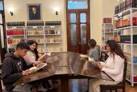 La biblioteca contará con más de 30.000 textos de historia, filosofía y literatura.