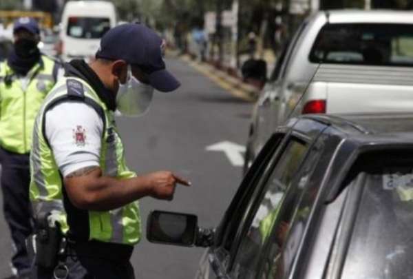 Quito continúa con Pico y Placa en semáforo amarillo