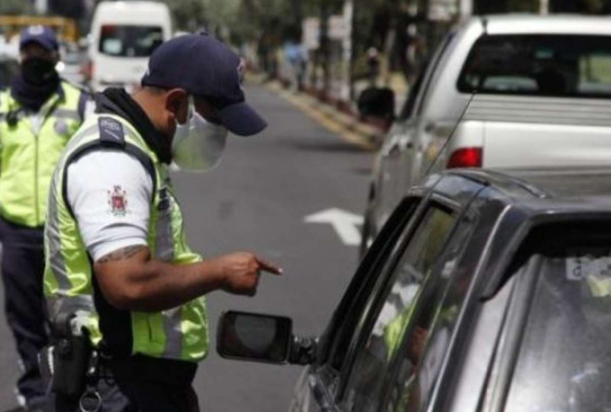 Quito continúa con Pico y Placa en semáforo amarillo