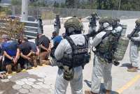 Los militares realizan ejercicios para actuar ante posibles ataques terroristas.
