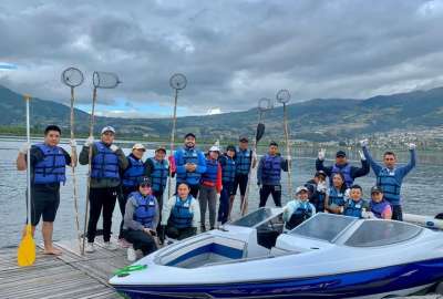 Trabajadores de la Hoster&iacute;a Caba&ntilde;as del Lago hicieron una minga.