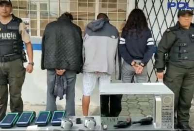 Junto a los aprehendidos se encontr&oacute; 2 armas de fuego, una motocicleta que ten&iacute;a alterado el sistema alfanum&eacute;rico de la placa y dinero en efectivo.